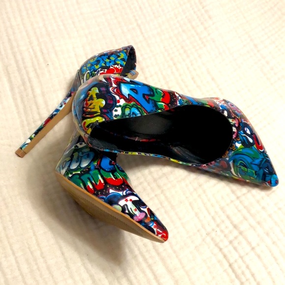 Shoe Republic LA Patent Graffiti Stilettos - Picture 15 of 15